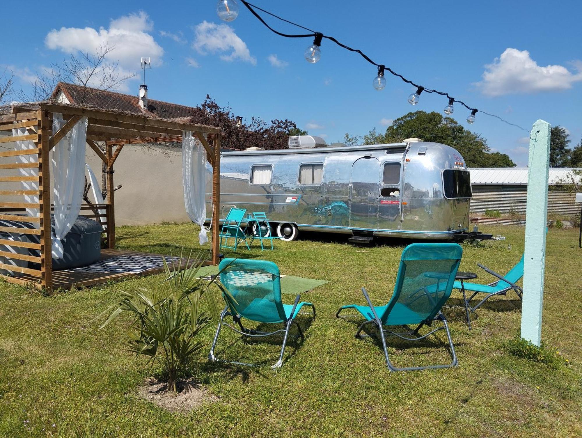 Vintage Camp Hotel Chabris Exterior foto