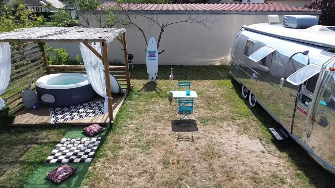 Vintage Camp Hotel Chabris Exterior foto