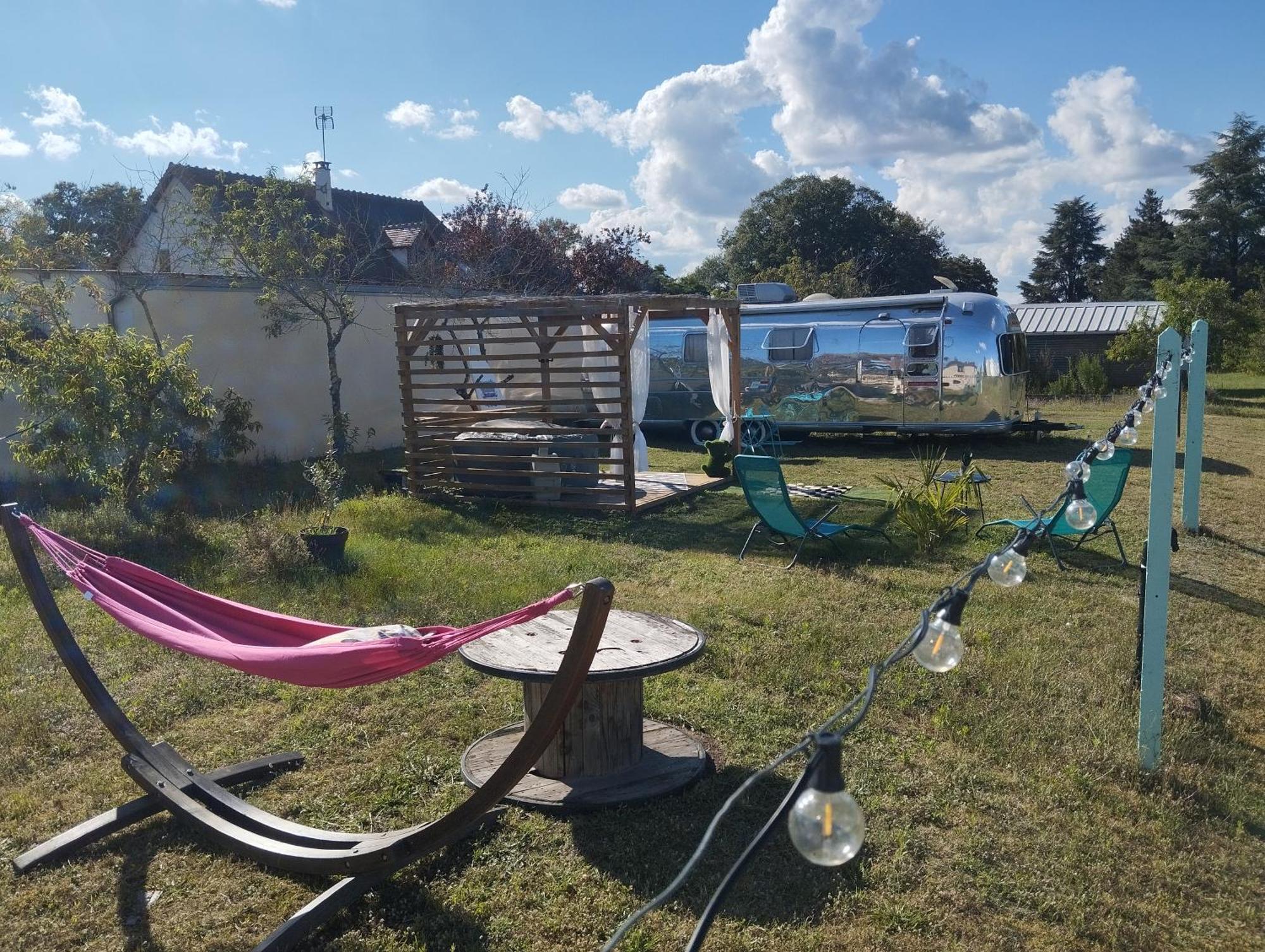 Vintage Camp Hotel Chabris Exterior foto